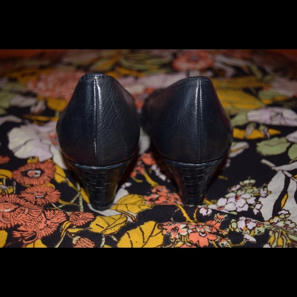 Evan Picone Heels - Picture 3 of 3